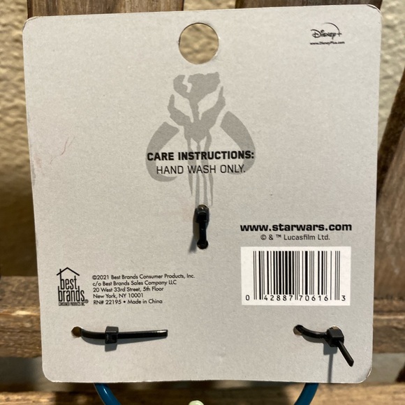 Disney’s Star Wars The Mandalorian & Baby Yoda Plastic Measuring Spoons Set of 4 - Picture 8 of 16